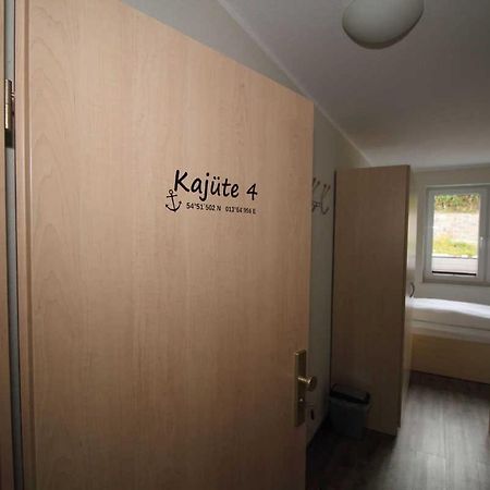 Kutterfisch Kajueten Direkt Im Stadthafen Apartment Sassnitz Exterior photo