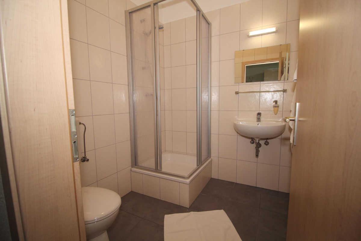 Kutterfisch Kajueten Direkt Im Stadthafen Apartment Sassnitz Exterior photo